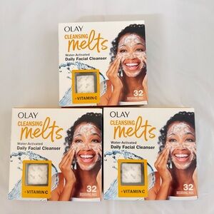 Olay Cleaning Melts + Vitamin C Face Wash Water Activated Daily Facial Cleanser